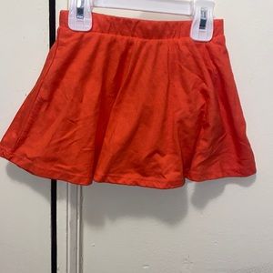 Is is a skirt or is it shorts? It’s a SKORT 😍